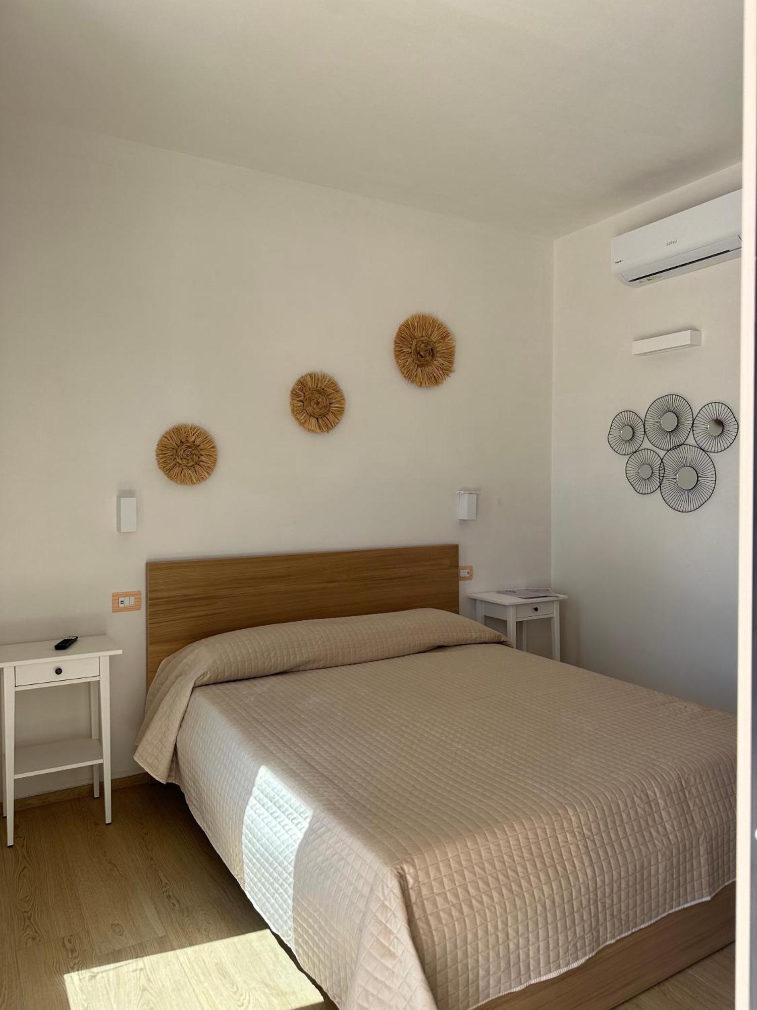 Li Mori Rooms Lizzanello Exterior foto